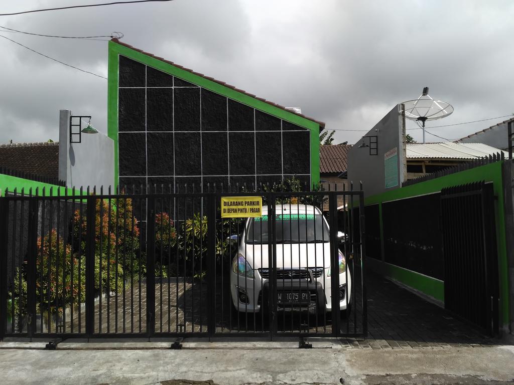 Titan'S Greenhouse Banyuwangi  Dış mekan fotoğraf